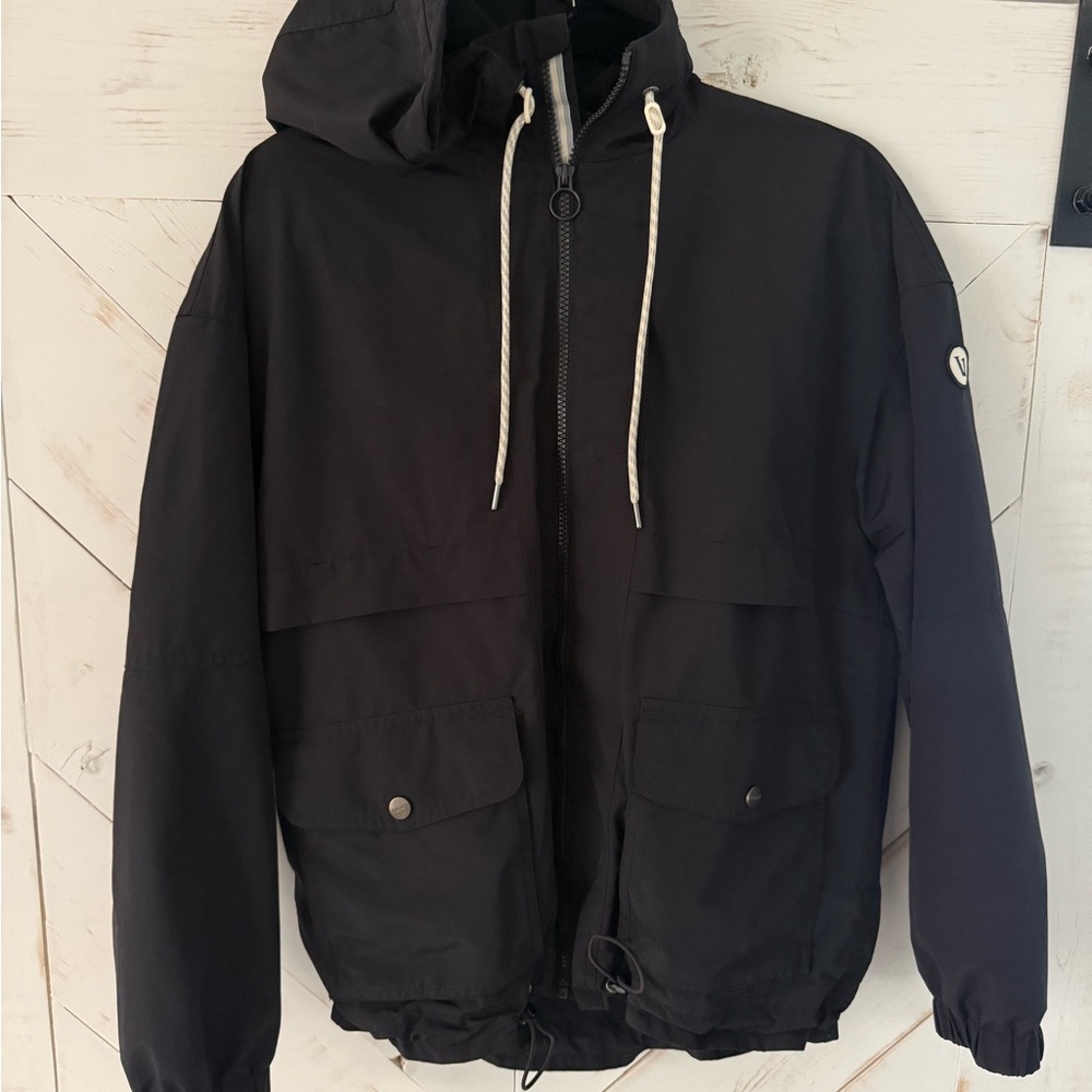 Vuori Women’s Black Elijo Rain Jacket in size XS